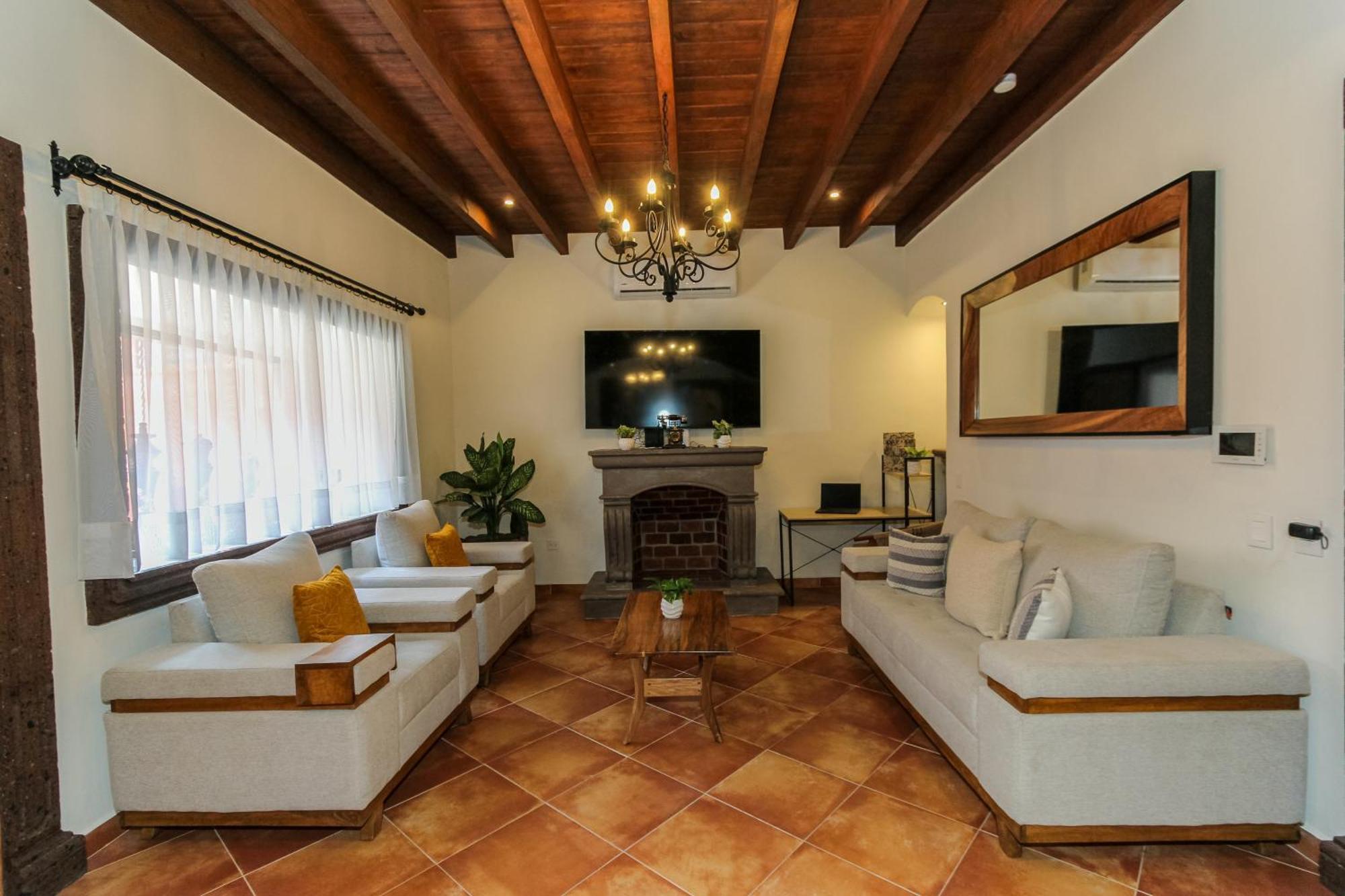 Hotel Five Queens Boutique 3*