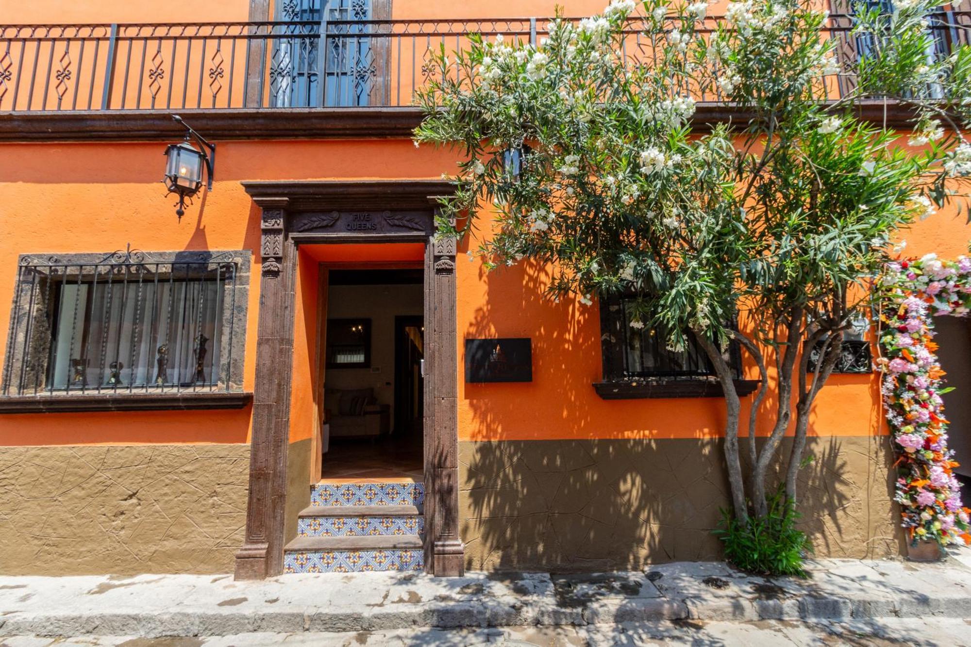 Five Queens Boutique Hotel 3*